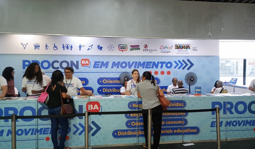 CDL Salvador oferece consulta gratuita ao SPC durante 4ª edição do Procon em Movimento