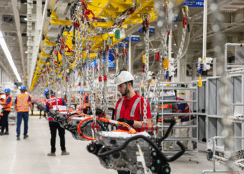 BYD abre mais de 170 vagas de emprego em Camaçari