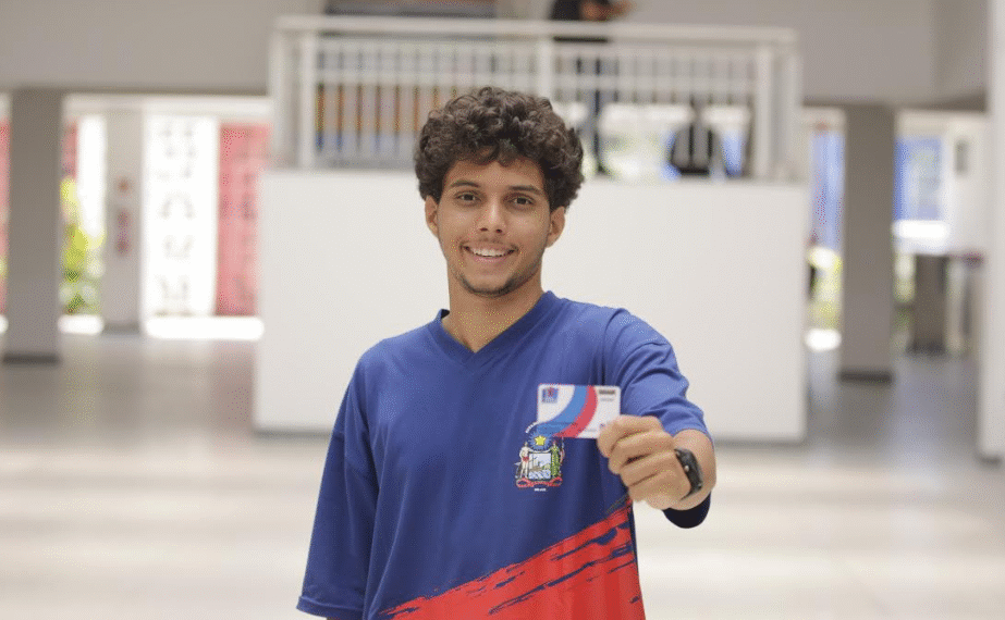 Nesta quarta (15), Estado paga parcela do Bolsa Presença para mais de 368 mil estudantes baianos