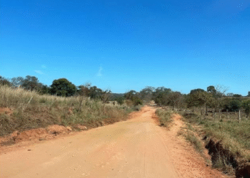 Governo da Bahia pavimentará mais de 70 km de rodovias em Pilão Arcado, Cocos, Ponto Novo e Itanhém