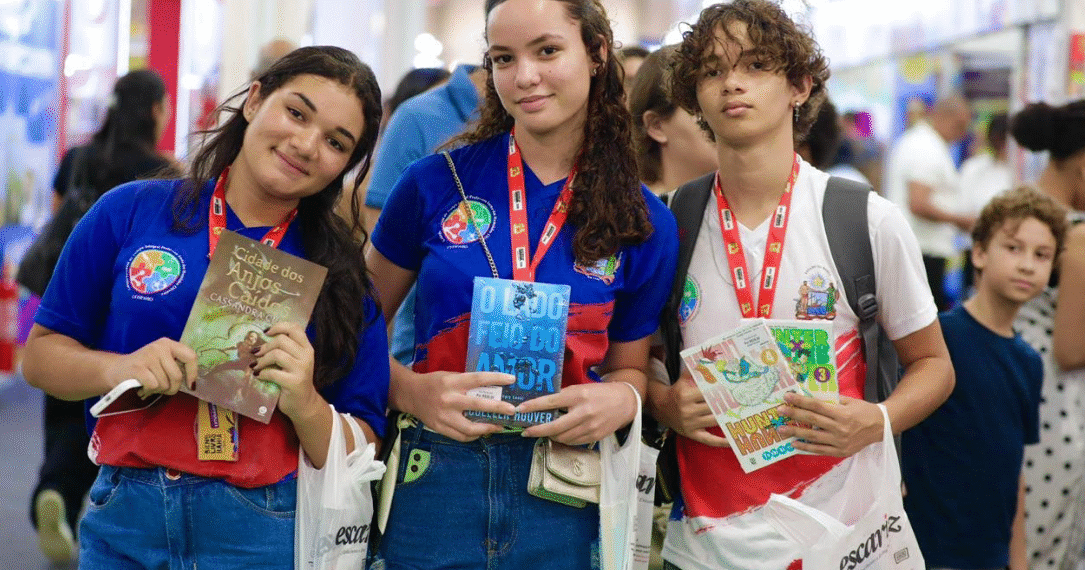 Papel das feiras, festas e festivais literários na Bahia é debatido com o público da Bienal do Livro