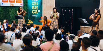 Mais de mil visitam estande infantil na Bienal do Livro