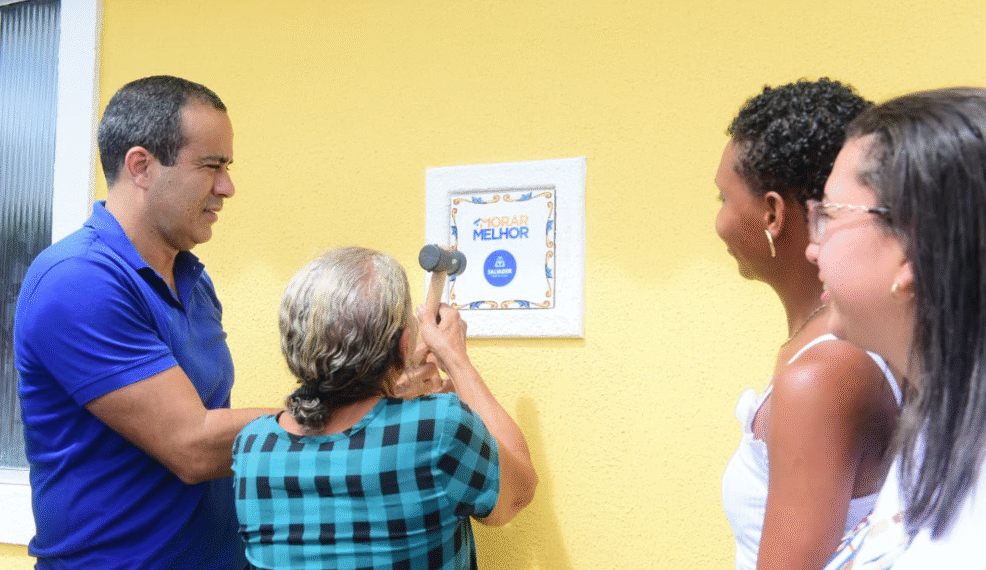 Morar Melhor: Prefeitura de Salvador entrega mais 100 casas reformadas em São Cristóvão e ultrapassa 1,1 mil imóveis beneficiados no bairro