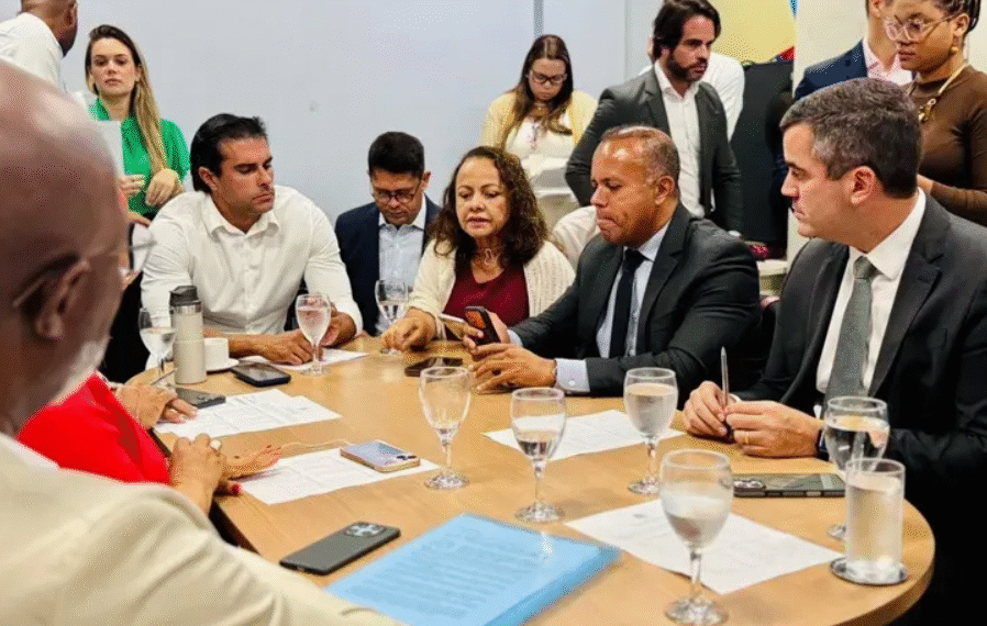 Plano de segurança será votado após trava da oposição