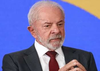 Lula deve voltar à agenda em 48h após cirurgia