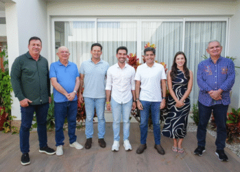 Prefeito de Luís Eduardo Magalhães anuncia apoio à pré-candidatura de ACM Neto ao governo