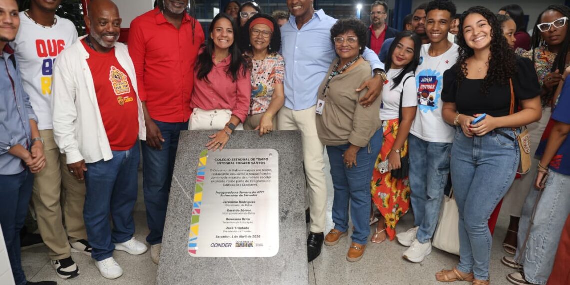 Governo entrega Colégio Edgard Santos modernizado