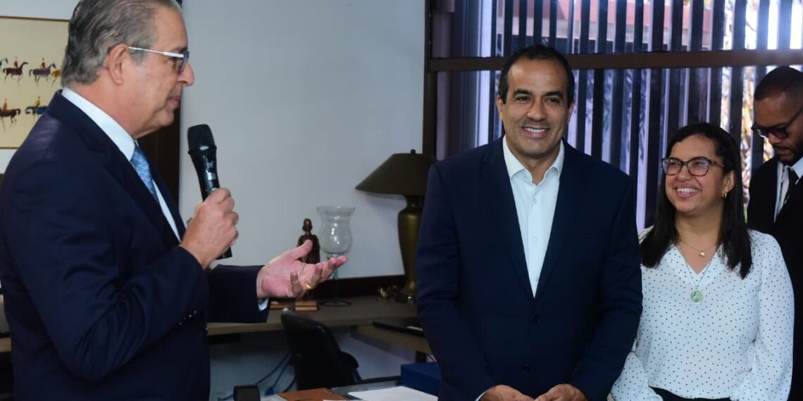 Prefeitura e TRE-BA firmam parceria para ampliar acesso da população a serviços eleitorais