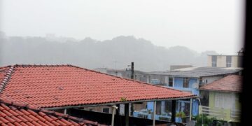 Chuvas persistem e Salvador segue em nível de Atenção com precipitações em torno de 140 mm nas últimas 72 horas
