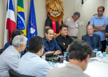 Prefeitura recebe documentos do Esporte Clube Vitória para avanço da Arena Barradão