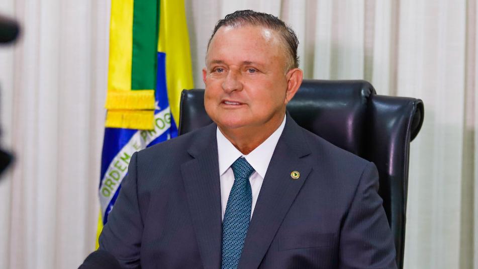 Adolfo Menezes sinaliza experiência municipalista ao comentar possível ida ao TCM
