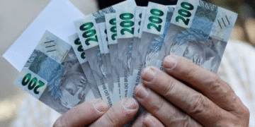 IR 2026: Receita pagará R$ 16 bi no maior lote de restituição da história