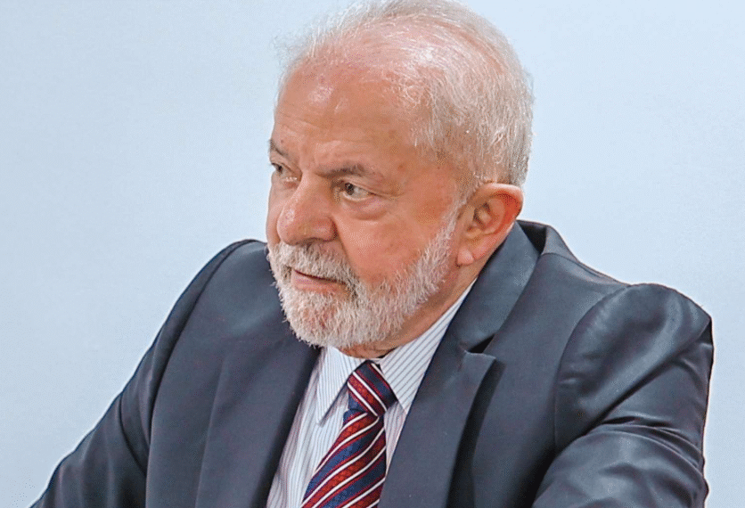 PoderData/AYA: governo Lula é desaprovado por 50% e aprovado por 44%