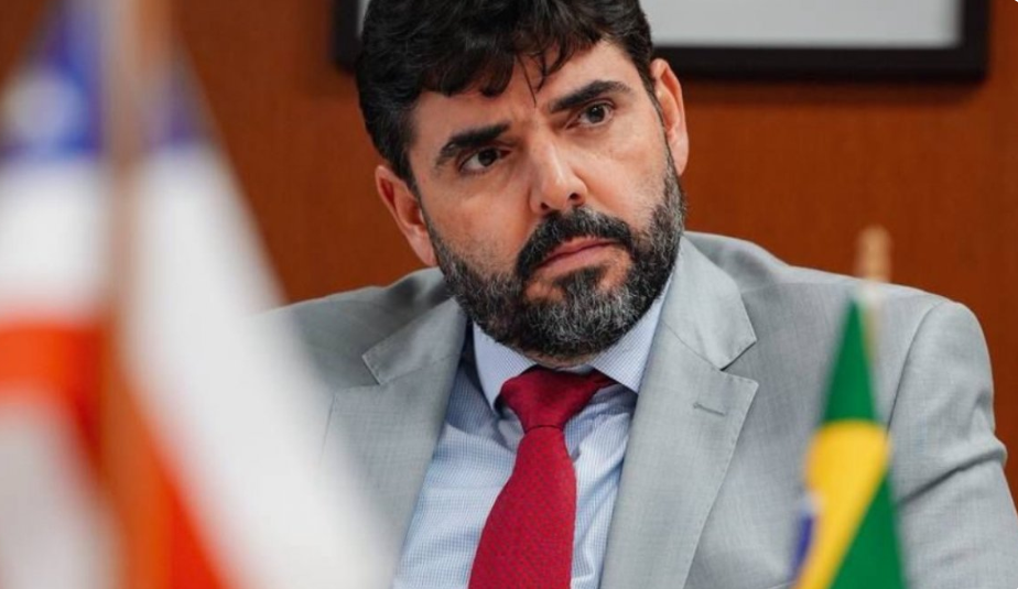 Adolpho Loyola rebate oposição e defende gestão de Jerônimo Rodrigues