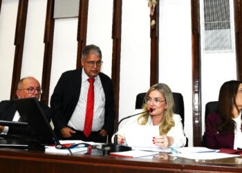 ALBA aprova aumento no número de desembargadores do Tribunal de Justiça