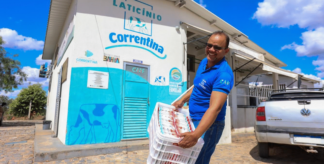 Governo da Bahia fortalece cadeia do leite e transforma a vida de agricultores familiares em Correntina