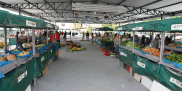 Governo do Estado entrega Mercado Municipal requalificado e autoriza novo frigorífico para fortalecer a economia de Camacã