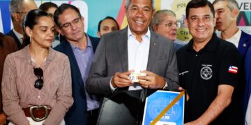 Governo da Bahia inicia emissão da nova Carteira de Identidade Nacional em policarbonato