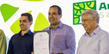 Prefeitura anuncia implantação do segundo Viveiro de Restinga de Salvador e lança novos programas para ampliar áreas verdes