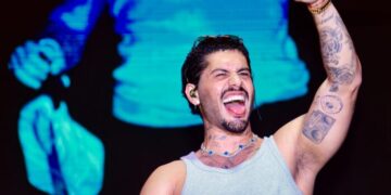 Solange Almeida, Zé Felipe e Simone Morena lotam a Praça João Martins, em Paripe