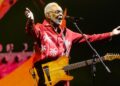 Gilberto Gil celebra aniversário de 84 anos com lançamento do primeiro volume de “Tempo Rei – Ao Vivo”