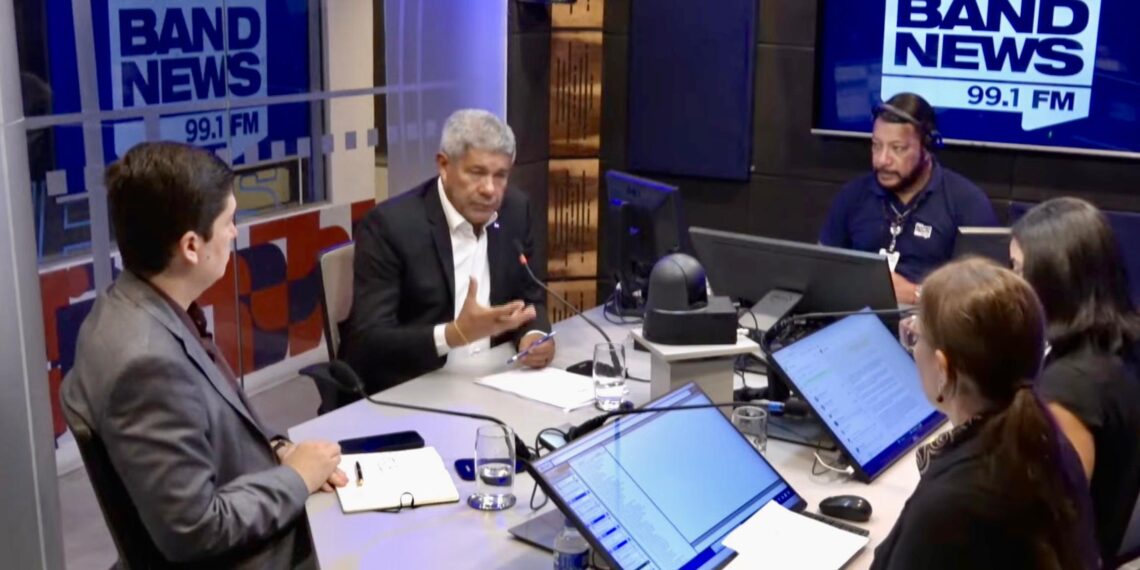 “Não admito que possam utilizar o tema da segurança pública para fins eleitorais”, critica Jerônimo