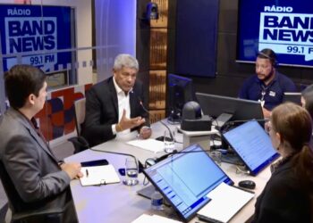 “Não admito que possam utilizar o tema da segurança pública para fins eleitorais”, critica Jerônimo