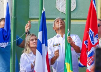 Parlamentares celebram os 203 anos da Independência da Bahia