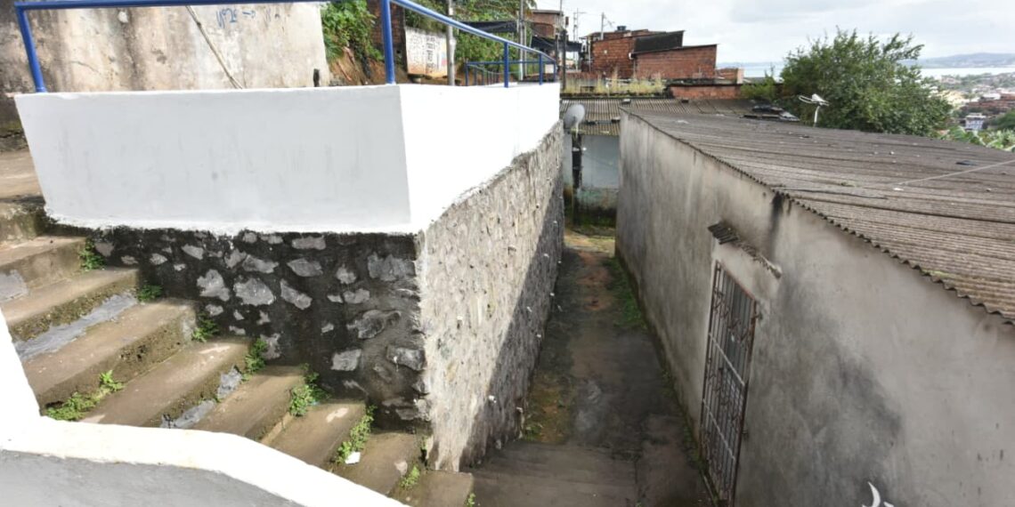 Prefeitura inaugura pacote de contenções no Alto da Terezinha e alcança 607 encostas protegidas