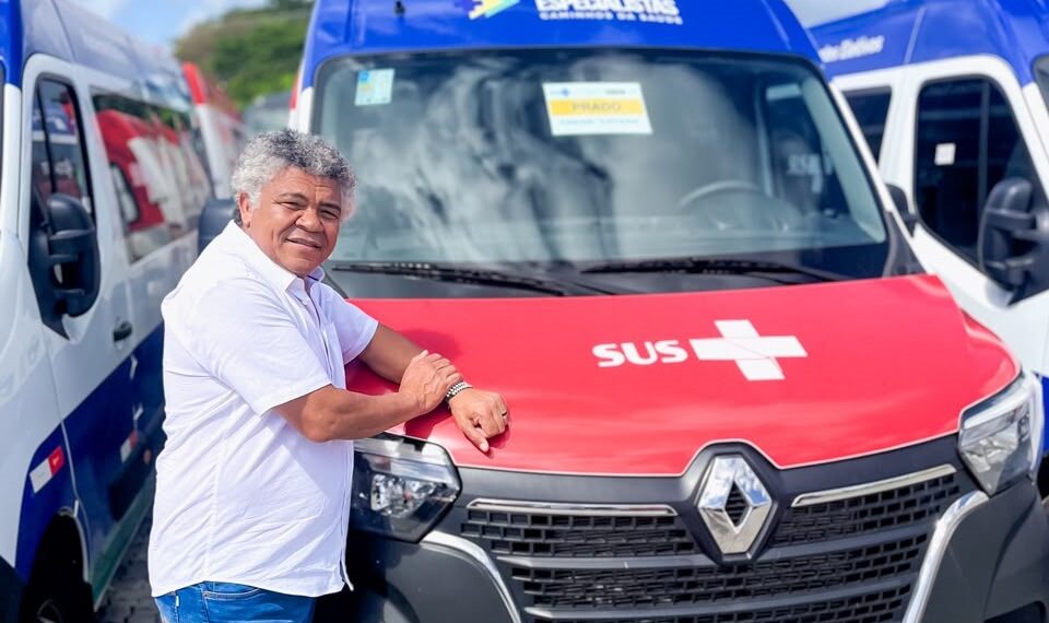 Emendas de Valmir Assunção garantem dez veículos para Saúde na Bahia