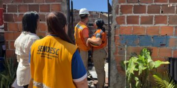 Prefeitura acolhe família atingida por incêndio residencial em Vida Nova