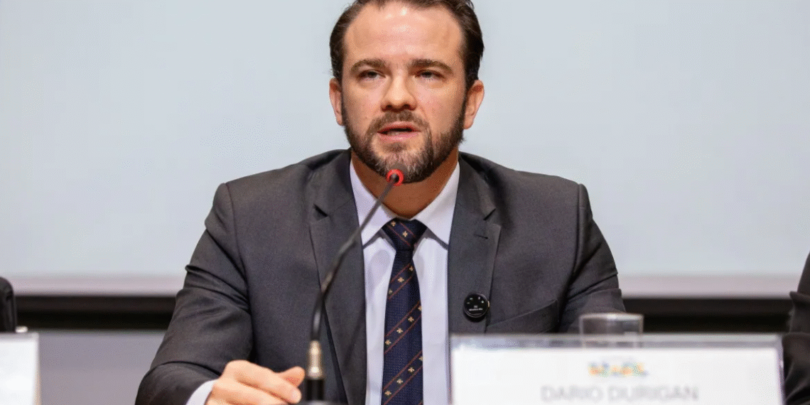 Com nova alta do petróleo, Durigan adia retirada de subsídio à gasolina