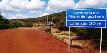 Processo licitatório é iniciado para obras em estradas vicinais de 27 municípios baianos
