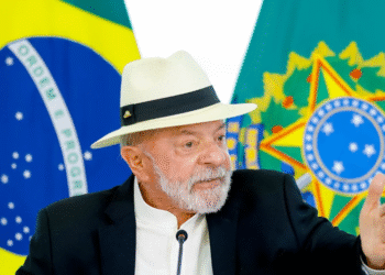 Governo Lula é aprovado por 47% e rejeitado por 49%, diz BTG/Nexus