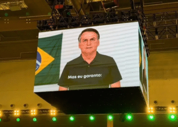 PT aciona STF por vídeo de IA de Bolsonaro exibido em convenção do PL