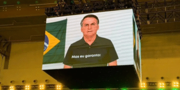 PT aciona STF por vídeo de IA de Bolsonaro exibido em convenção do PL