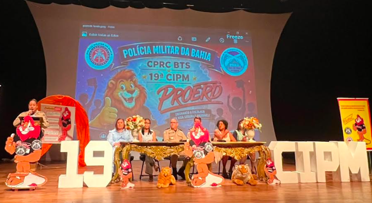 PROERD forma 365 alunos de escolas de Paripe e Fazenda Coutos