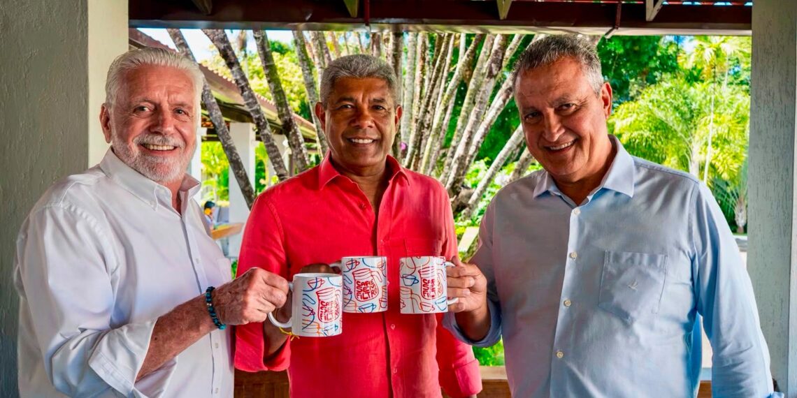 Jerônimo, Rui e Wagner revisitam memórias e apontam “cimento e alma” como marca dos governos do grupo