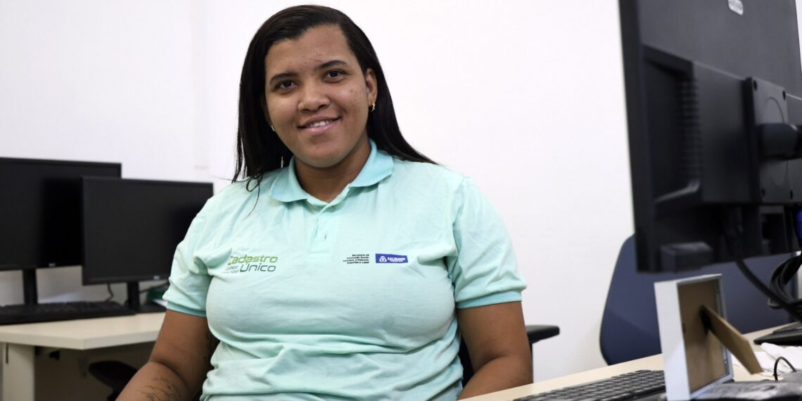 Após viver em situação de rua, mãe solo tem vida transformada pelo programa Vida Nova Empregabilidade