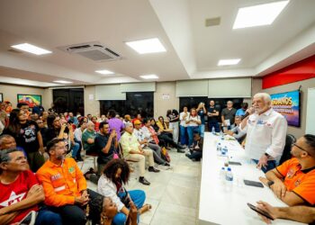 Wagner celebra avanço da PEC 6×1 no Senado e atribui vitória ao “grito das ruas”