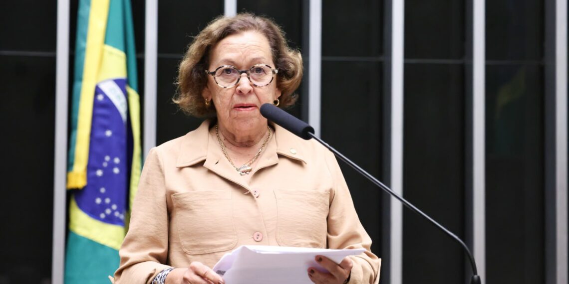 Lídice diz que avanço no Ideb desmonta discurso negacionista da oposição