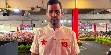 Presidente do PT compara diferença entre o programa de governo popular de Jerônimo e o programa artificial de ACM Neto: “PGP x GPT”