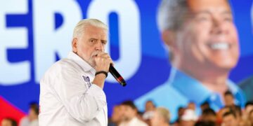 Wagner defende reeleição de Lula como garantia da democracia, da soberania e da paz mundial
