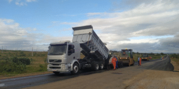 Seinfra orienta motoristas sobre procedimentos de segurança em trecho em obras na BA-120