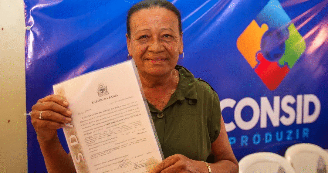 Baianópolis e Catolândia recebem 354 títulos de terra para agricultores familiares e ações de infraestrutura rural