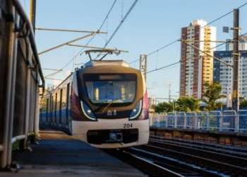 TJ-BA libera vagão exclusivo para mulheres no metrô