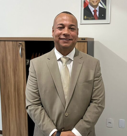 Prefeito de Água Fria rebate oposição, diz que fala sobre saúde foi distorcida e defende Governo do Estado