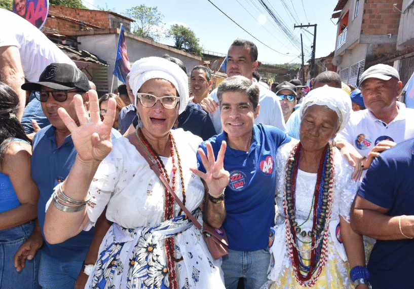 ACM Neto reúne milhares de pessoas em caminhada em Cachoeira e diz que ‘a Bahia já decidiu mudar e votar 44’