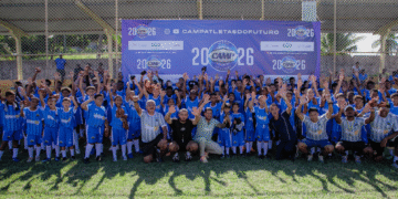 Prefeita participa de projeto esportivo que beneficia crianças e jovens de Lauro de Freitas