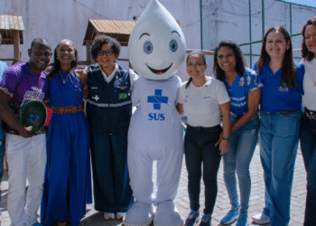 Com presença do Ministério da Saúde, Lauro de Freitas reforça vacinação e políticas de equidade no Quingoma